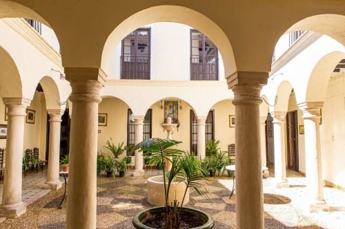 CASA SOLARIEGA Casa Solariega González Palma